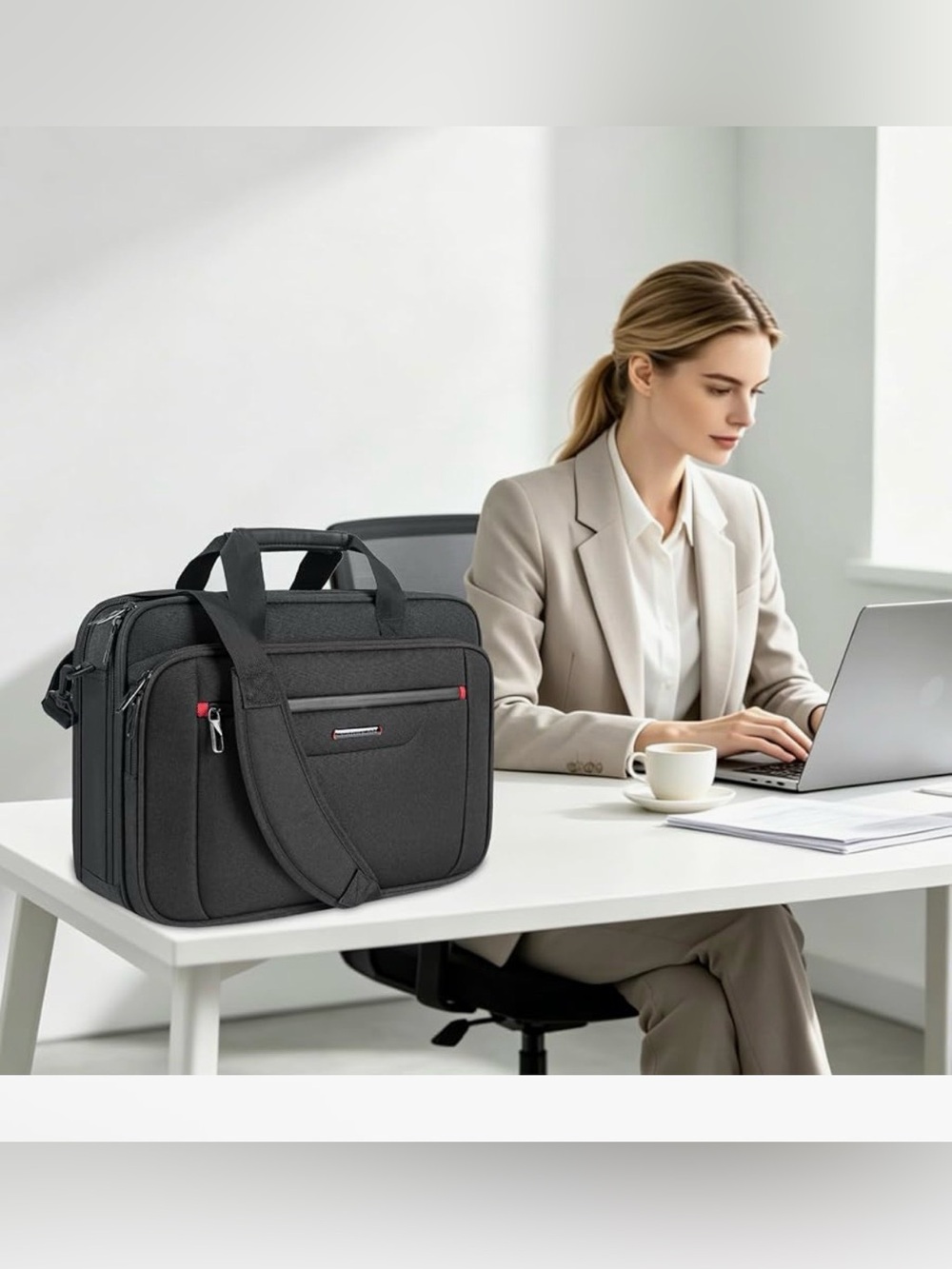 NWOT Expandable waterproof laptop briefcase for travel & business